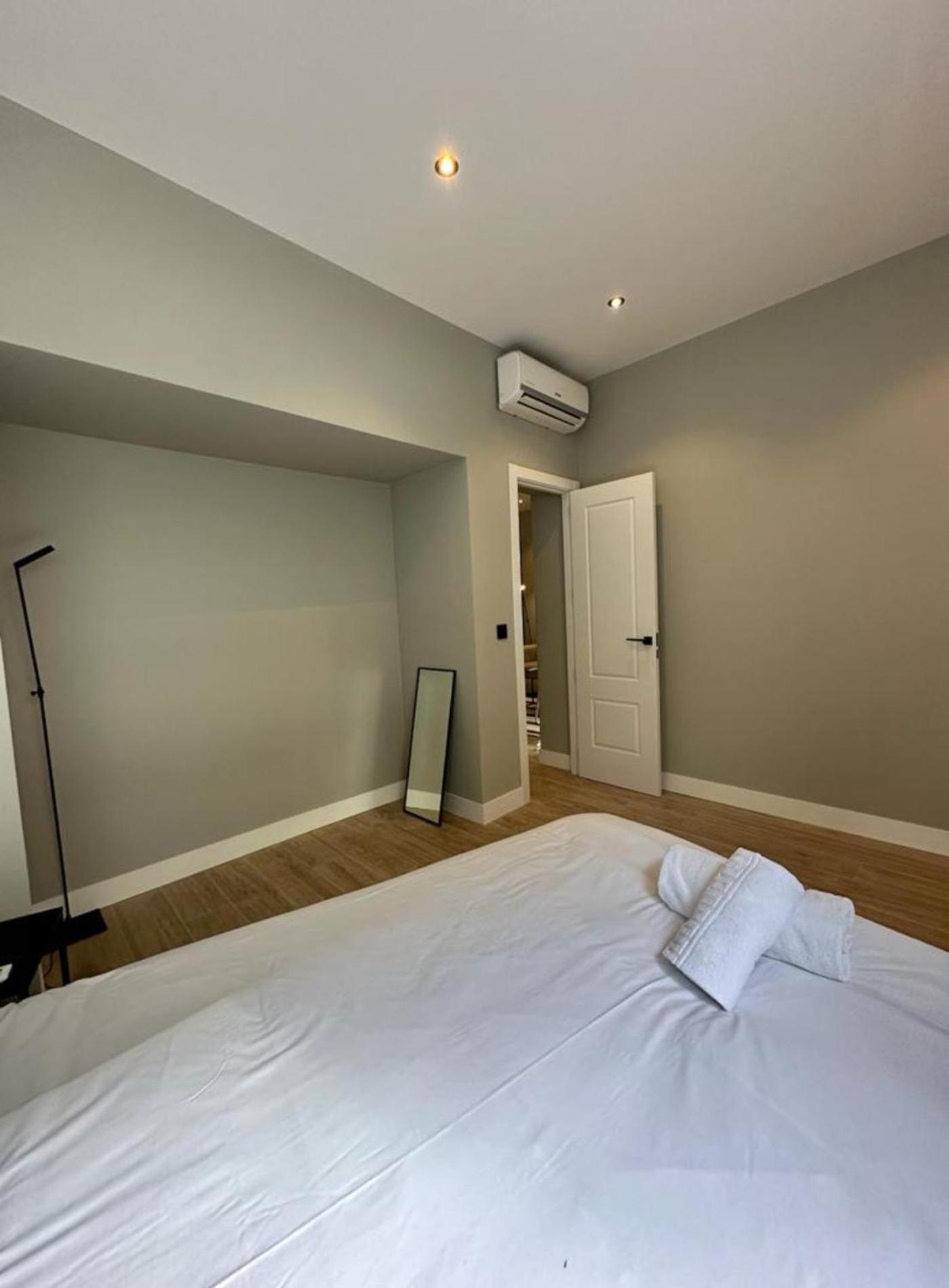 מדריד Central Apt De 2Hab Para 5Pax En Calle Silva E2 מראה חיצוני תמונה